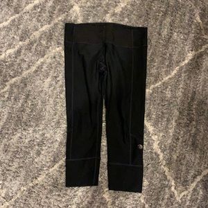 MPG size L Capri black leggings
